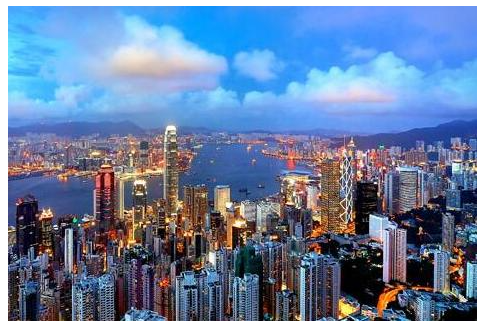 留學(xué)香港中介費用多少錢呢？
